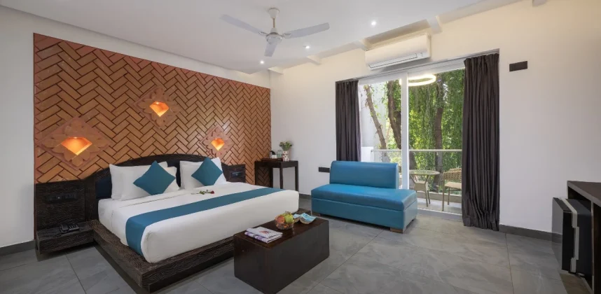 Super Deluxe Premium